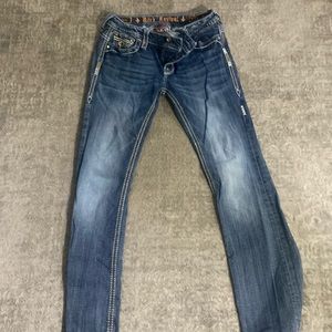 Rock revival size 30 length 33 in good shape no rips or holes  Kaitlyn style